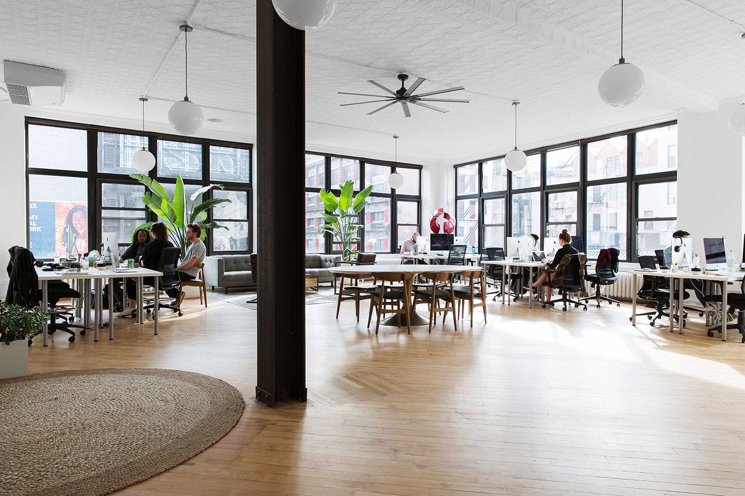 Shelly Lynch-Sparks on Travel and Great Design 1 Spherical Communications Muse NYC 1 1 1